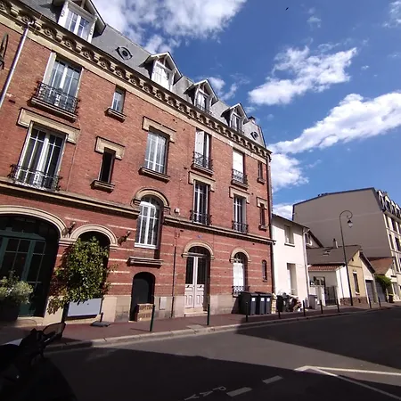 Panzió La Tranquillite Du Village, La Proximite De Paris